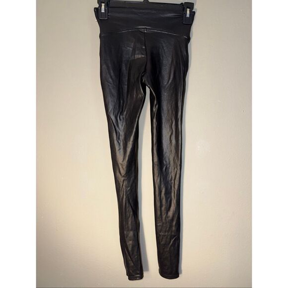 Spanx by sara Blakey black pleather leggings size XS #706 - Picture 3 of 6